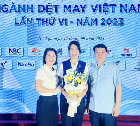 The example of the leader of the group “Good at country work – Good at housework”