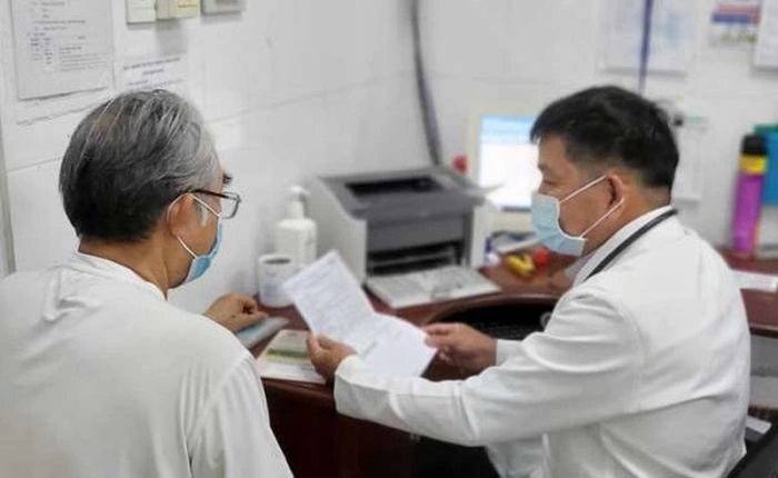 Cảnh báo tình trạng ‘tự làm bác sĩ’