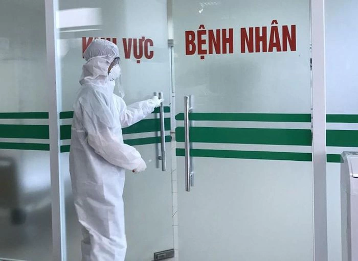 Sáng 9/2: Hơn 2.200 F0 nặng đang điều trị; Cảnh báo nguy cơ lây lan dịch COVID-19 sau Tết