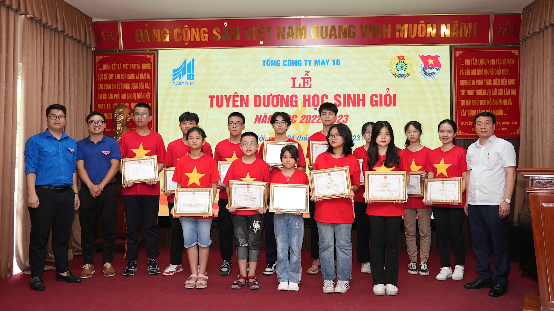 May 10 tổ chức tuyên dương các cháu học sinh giỏi năm 2022-2023