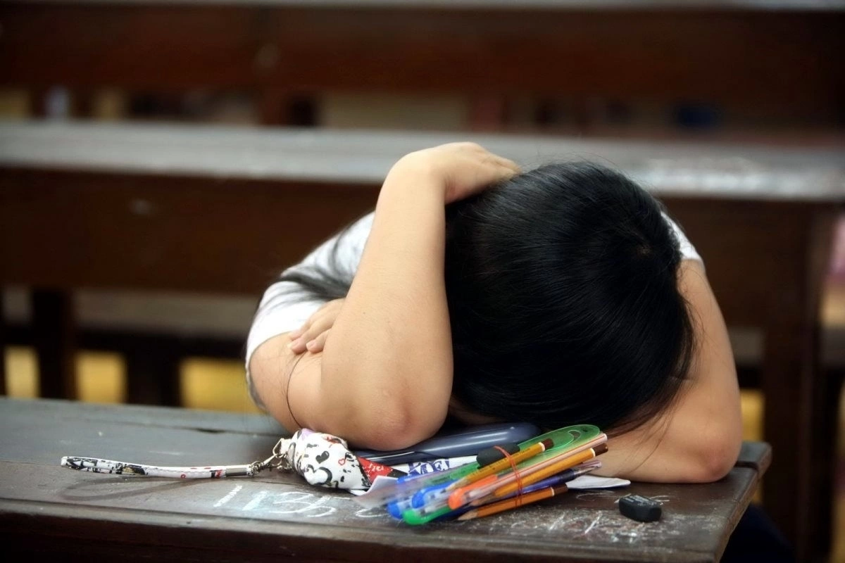 Bác sỹ “mách” cách nhận biết con đang có vấn đề tâm lý nghiêm trọng
