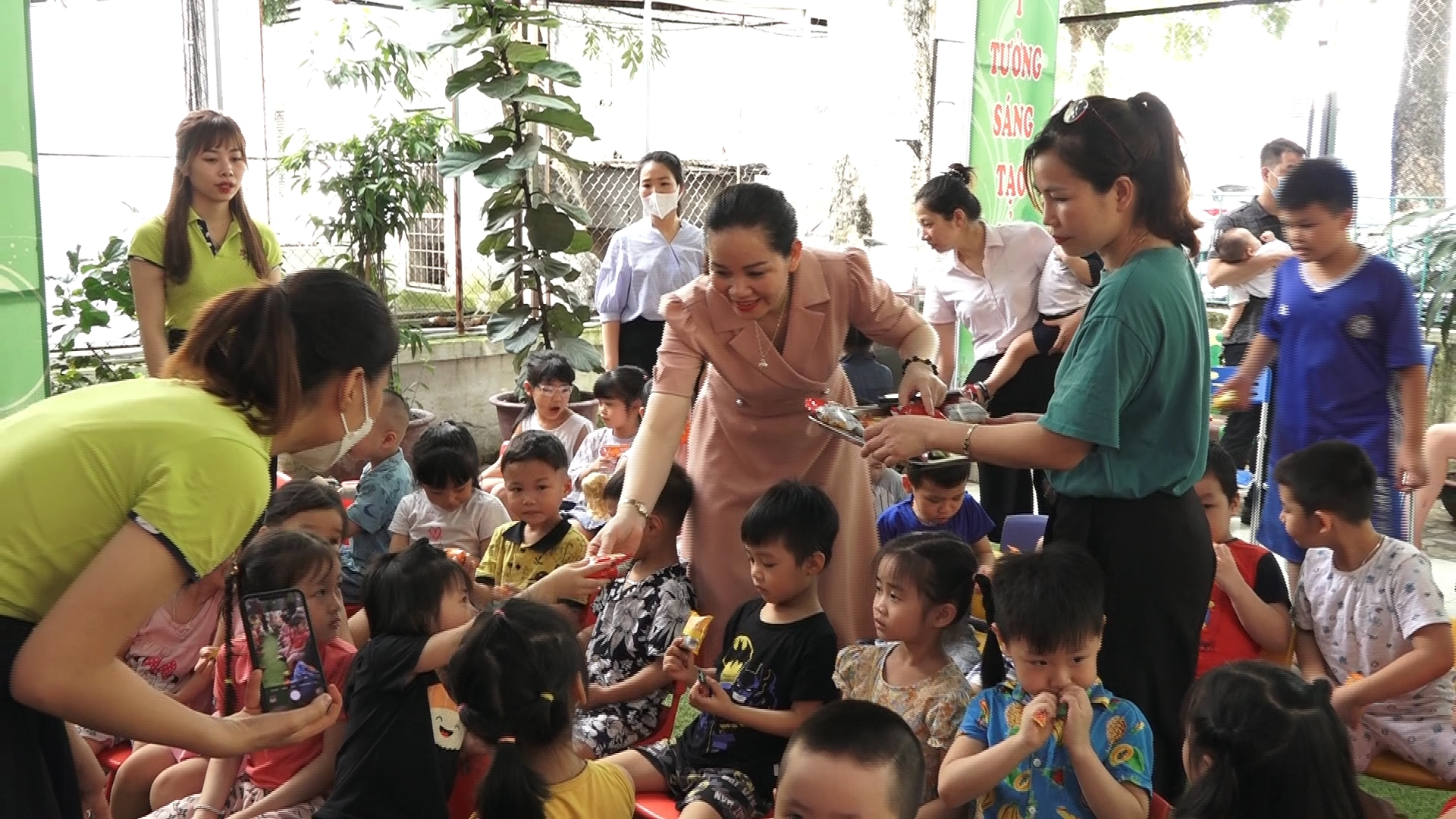 Trường Mầm non May 10 tổ chức lễ tổng kết năm học và chúc mừng ngày Quốc tế thiếu nhi 1/6