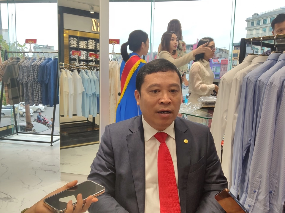 Đón đầu xu hướng, May 10 chinh phục thị trường nội địa