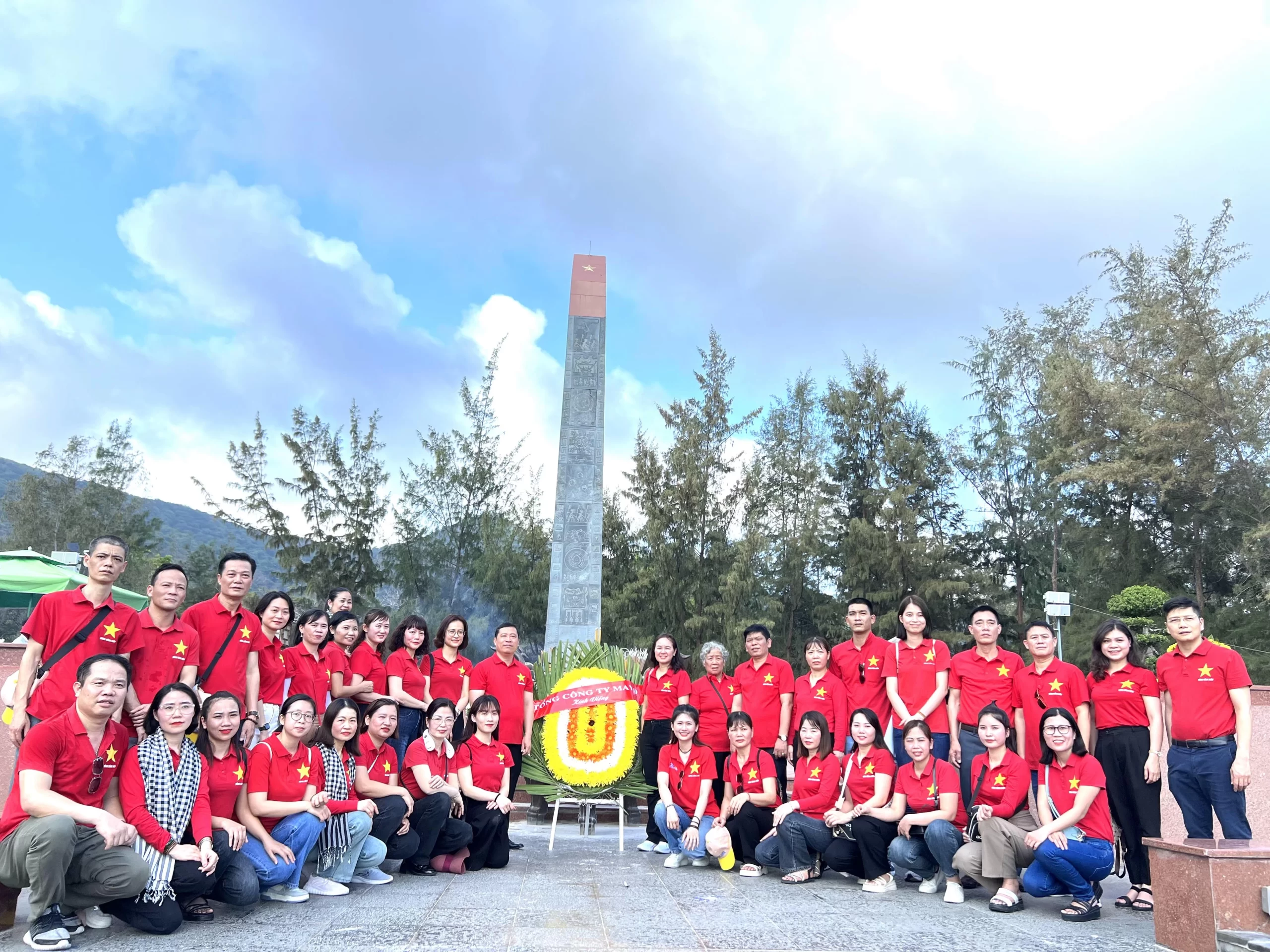 Đoàn CBCNV tiêu biểu TCT May 10 thăm quan, học tập tại Côn Đảo – TP.HCM – Cần Thơ