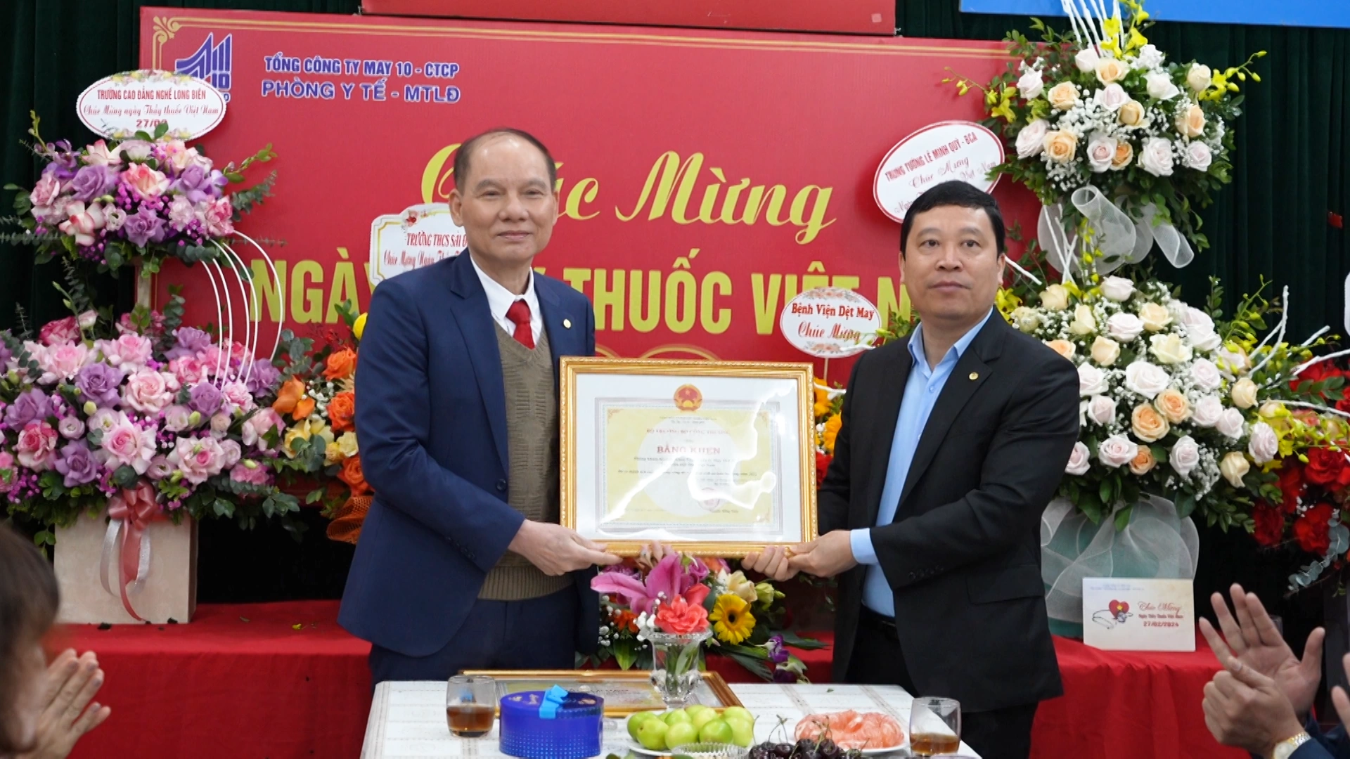 VỮNG NIỀM TIN VÀO TẬP THỂ Y BÁC SỸ PHÒNG KHÁM ĐA KHOA MAY 10
