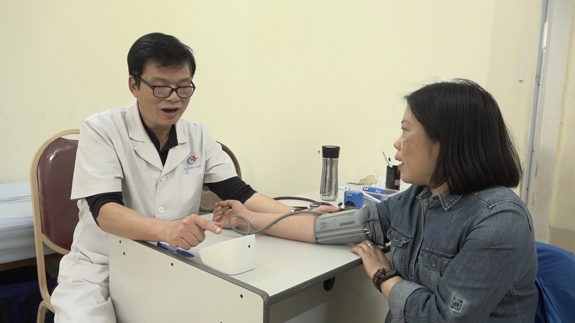 Người bác sỹ tâm huyết, gắn bó cả sự nghiệp tại Phòng khám bệnh đa khoa May 10
