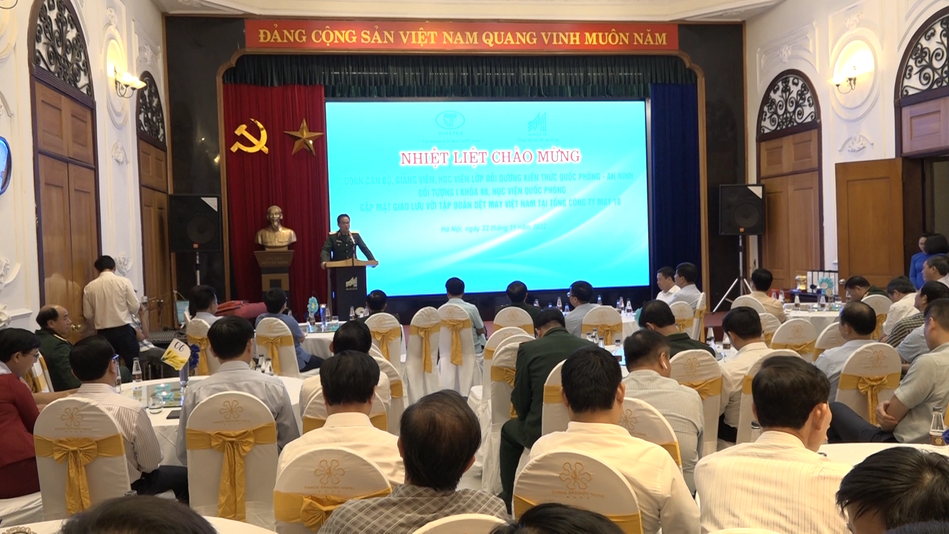 Giao lưu gặp mặt với lãnh đạo Học viện Quốc phòng