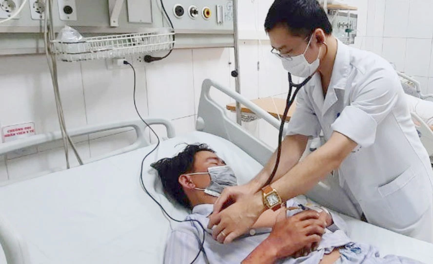 Nhiều người nhập viện vì… ăn tiết canh