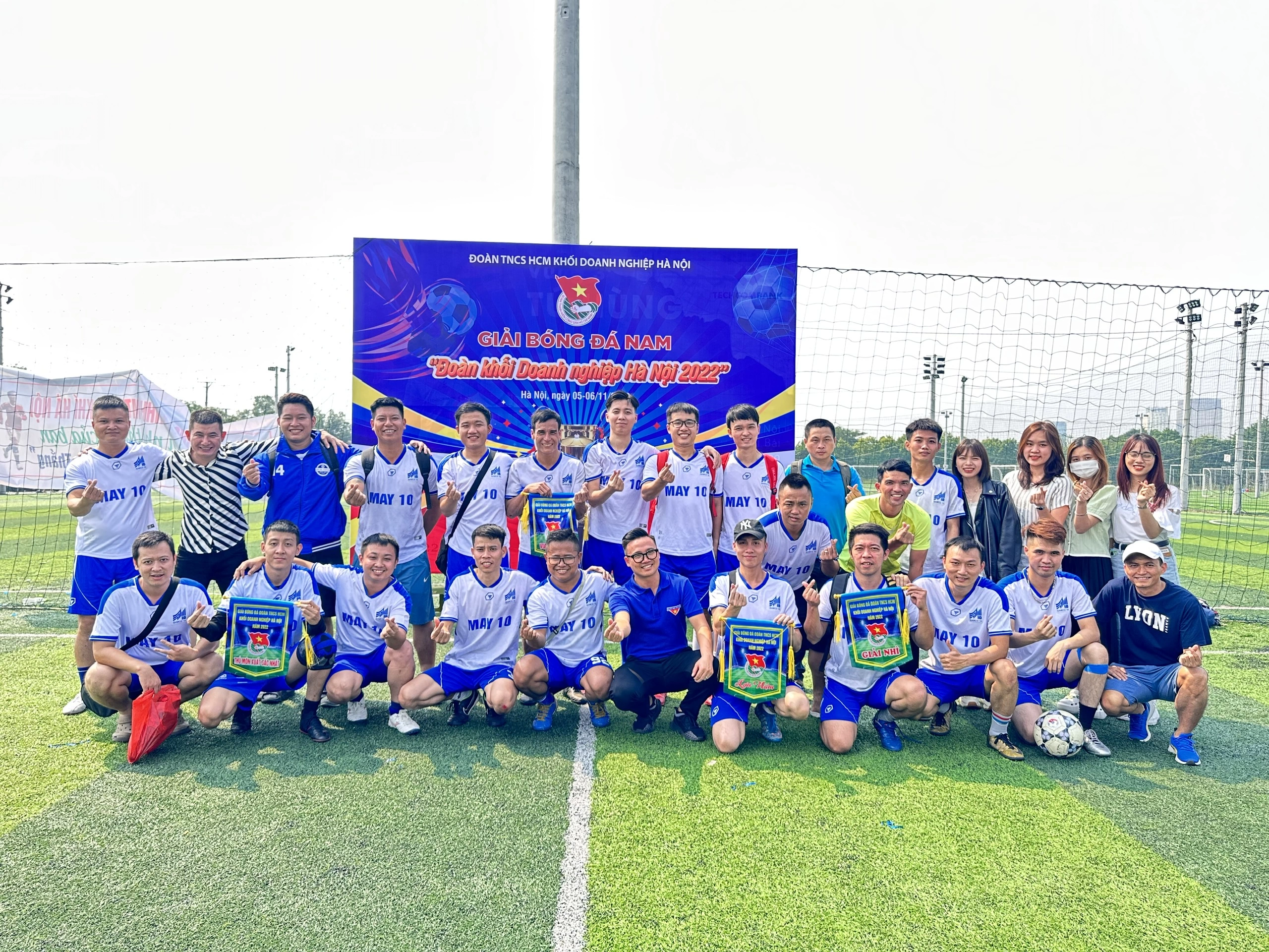 Đoàn Thanh niên May 10 đạt giải Nhì Giải bóng đá Đoàn Khối Doanh nghiệp Hà Nội năm 2022
