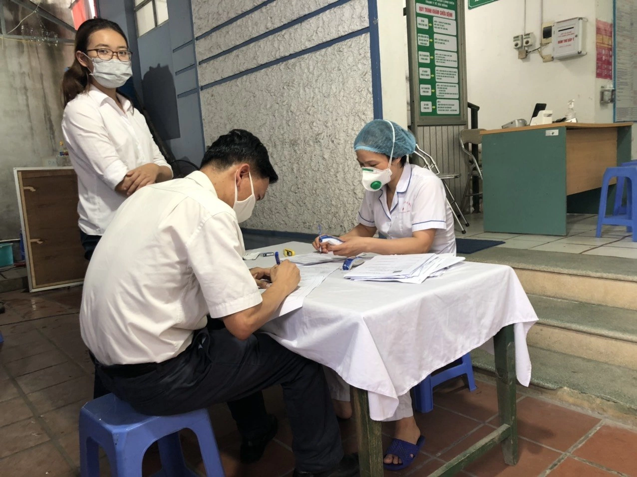 May 10 triển khai tiêm vắc xin Covid -19 mũi 4 cho người lao động