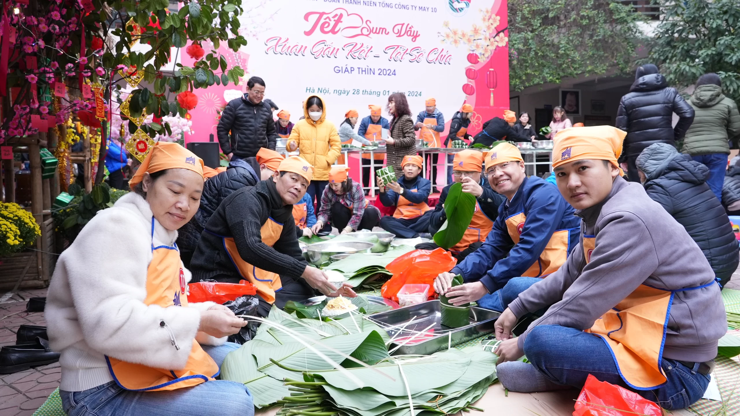 Ấm áp “Tết sum vầy” Xuân Giáp Thìn 2024 tại TCT May 10