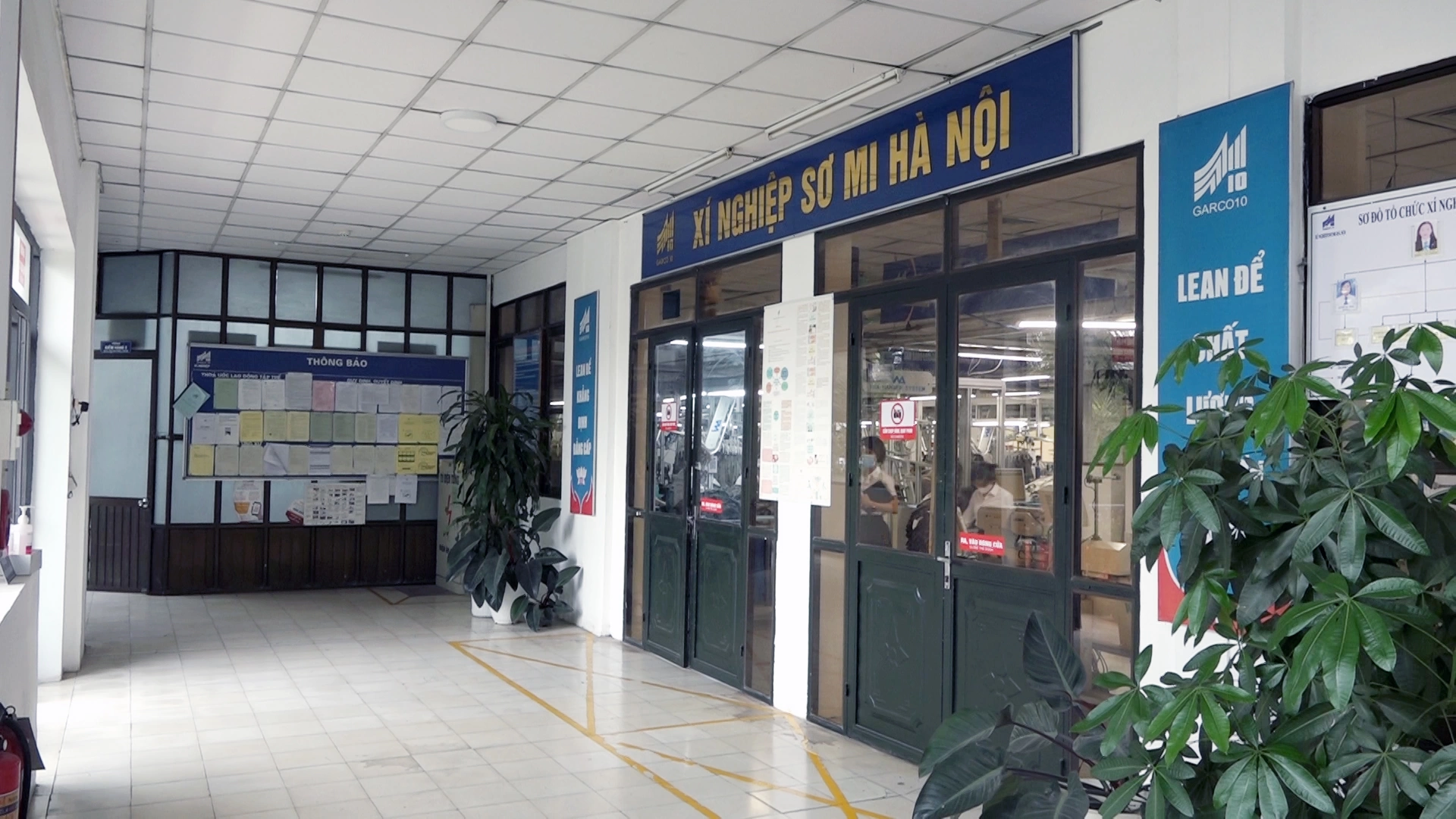 CBCNV XÍ NGHIỆP SƠ MI PHÒNG TRÁNH NẮNG NÓNG NHƯ THẾ NÀO?