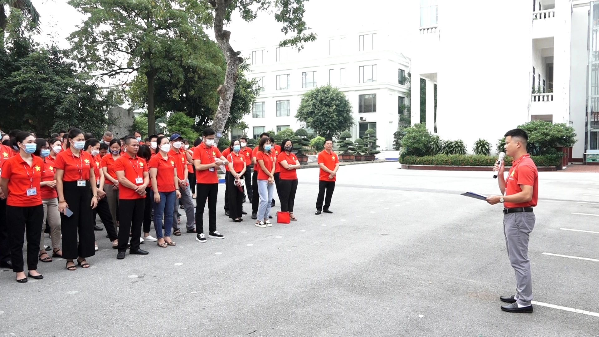 “An toàn là trên hết” – Phòng Cơ điện May 10 thực hiện hiệu quả công tác an toàn điện trong nhà máy