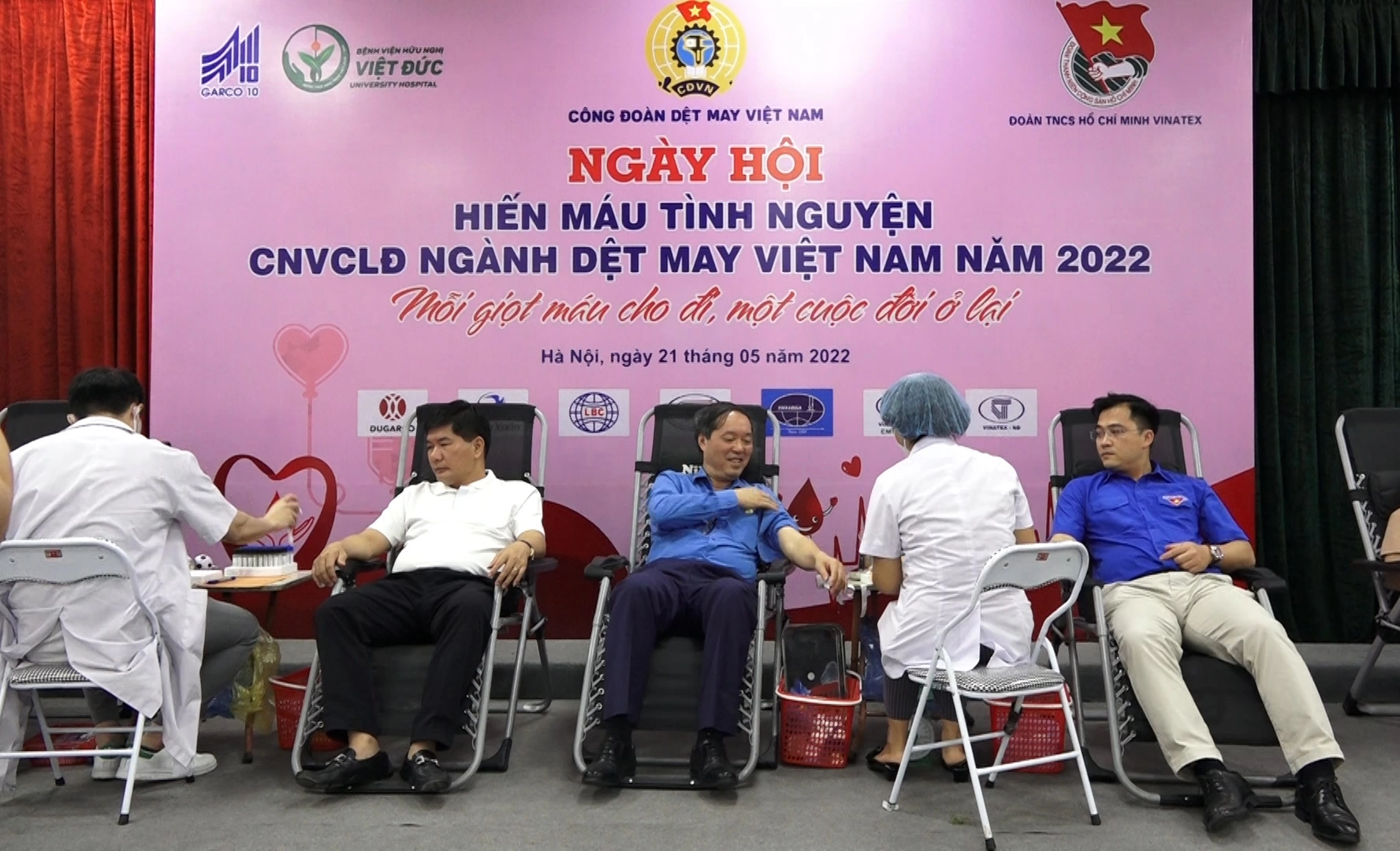 Ngày hội hiến máu nhân đạo năm 2022 tại TCT May 10