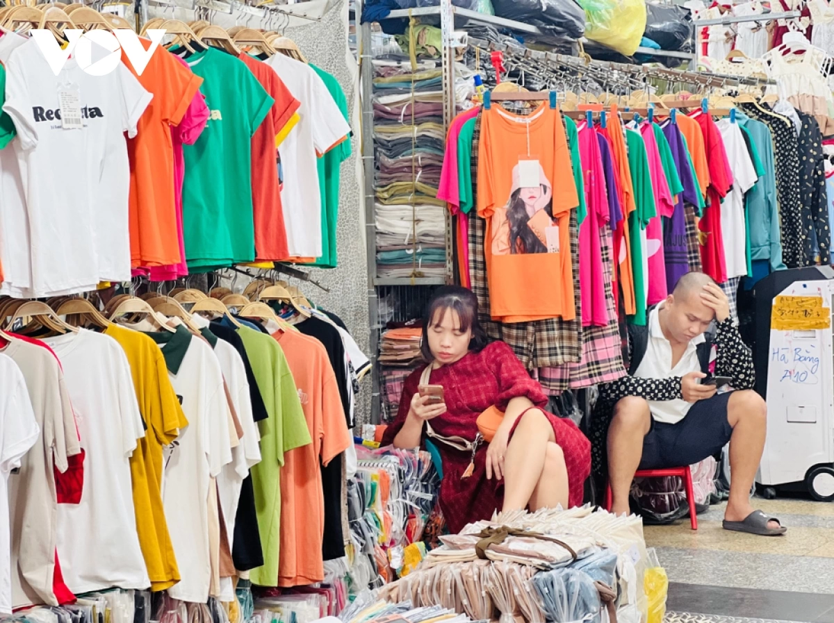 thu phu thoi trang lon nhat ha noi e am chua tung thay hinh anh 3