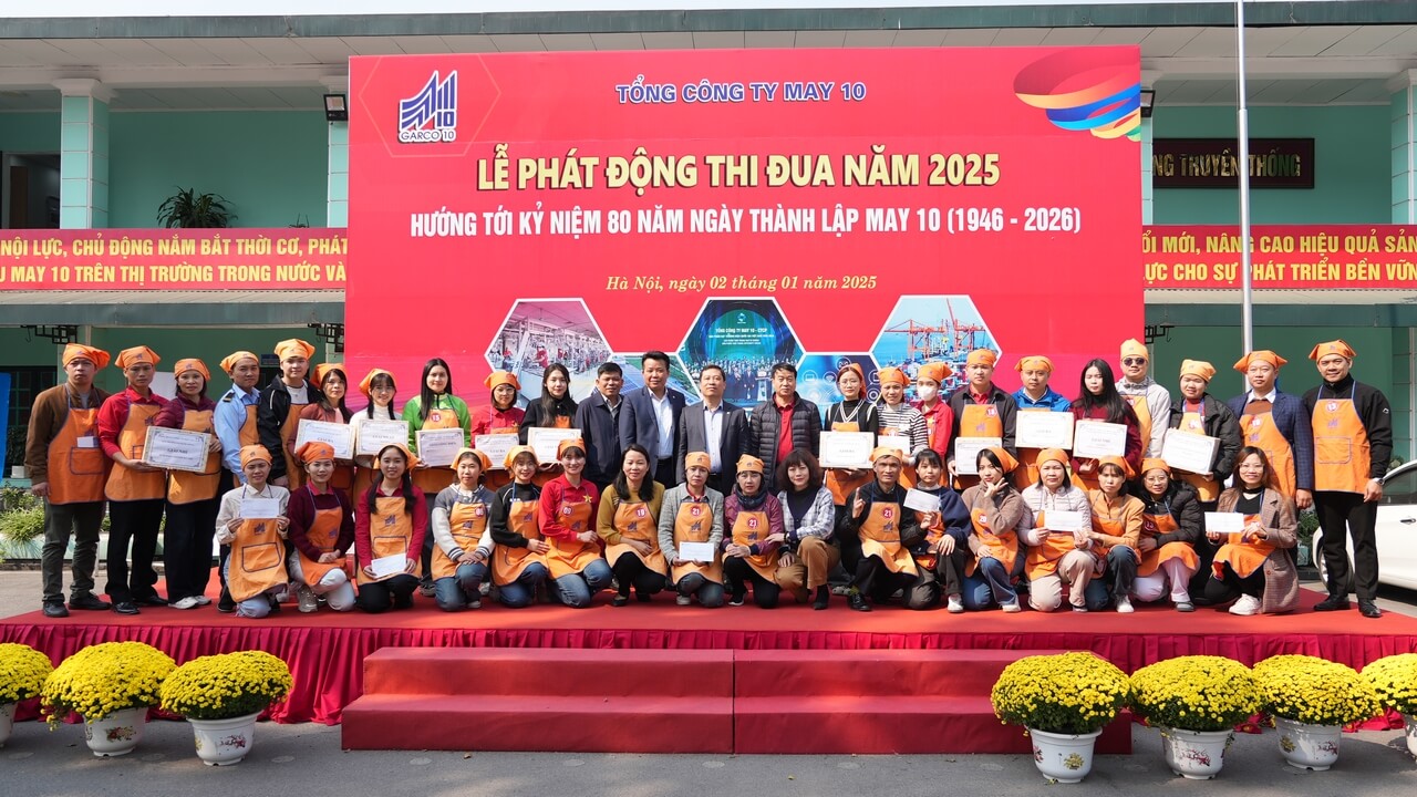 ẤM ÁP CHƯƠNG TRÌNH “TẾT SUM VẦY, XUÂN ƠN ĐẢNG NĂM 2025” TẠI MAY 10