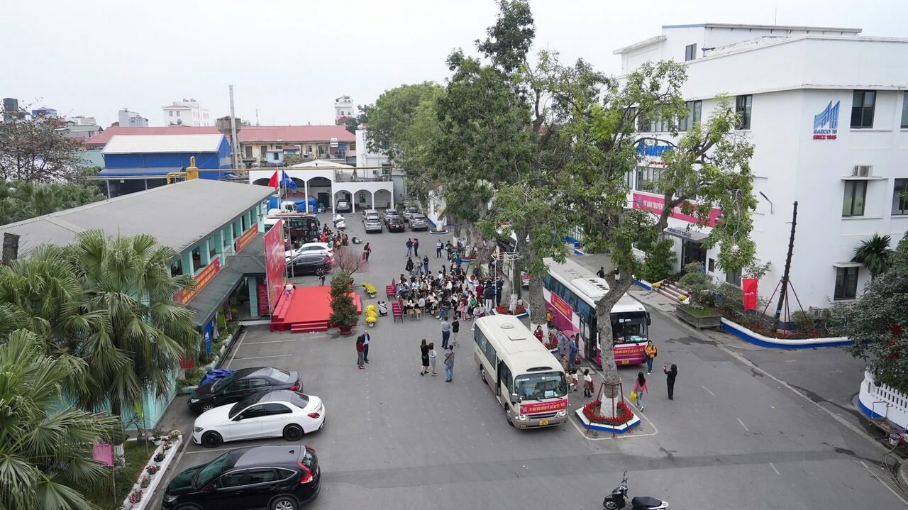 May 10 – “chuyến xe yêu thương” đưa người lao động về quê đón Tết