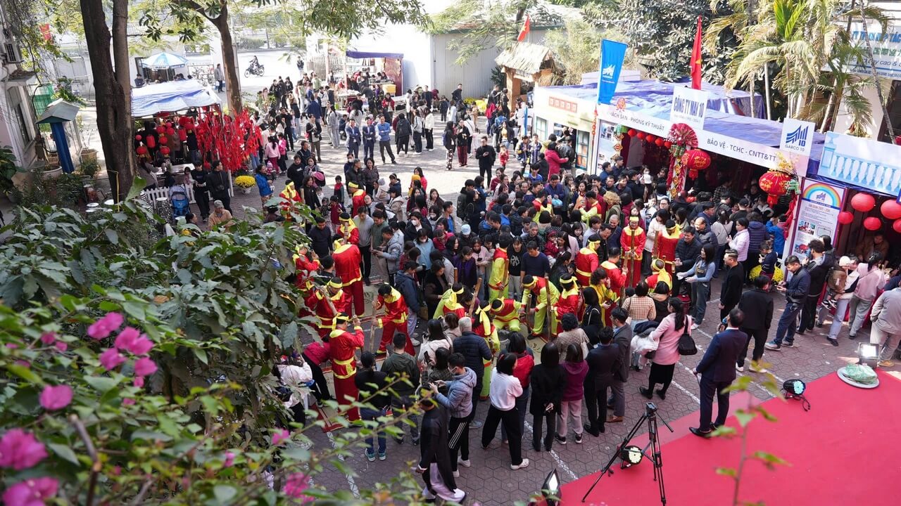ẤM ÁP CHƯƠNG TRÌNH “TẾT SUM VẦY, XUÂN ƠN ĐẢNG NĂM 2025” TẠI MAY 10