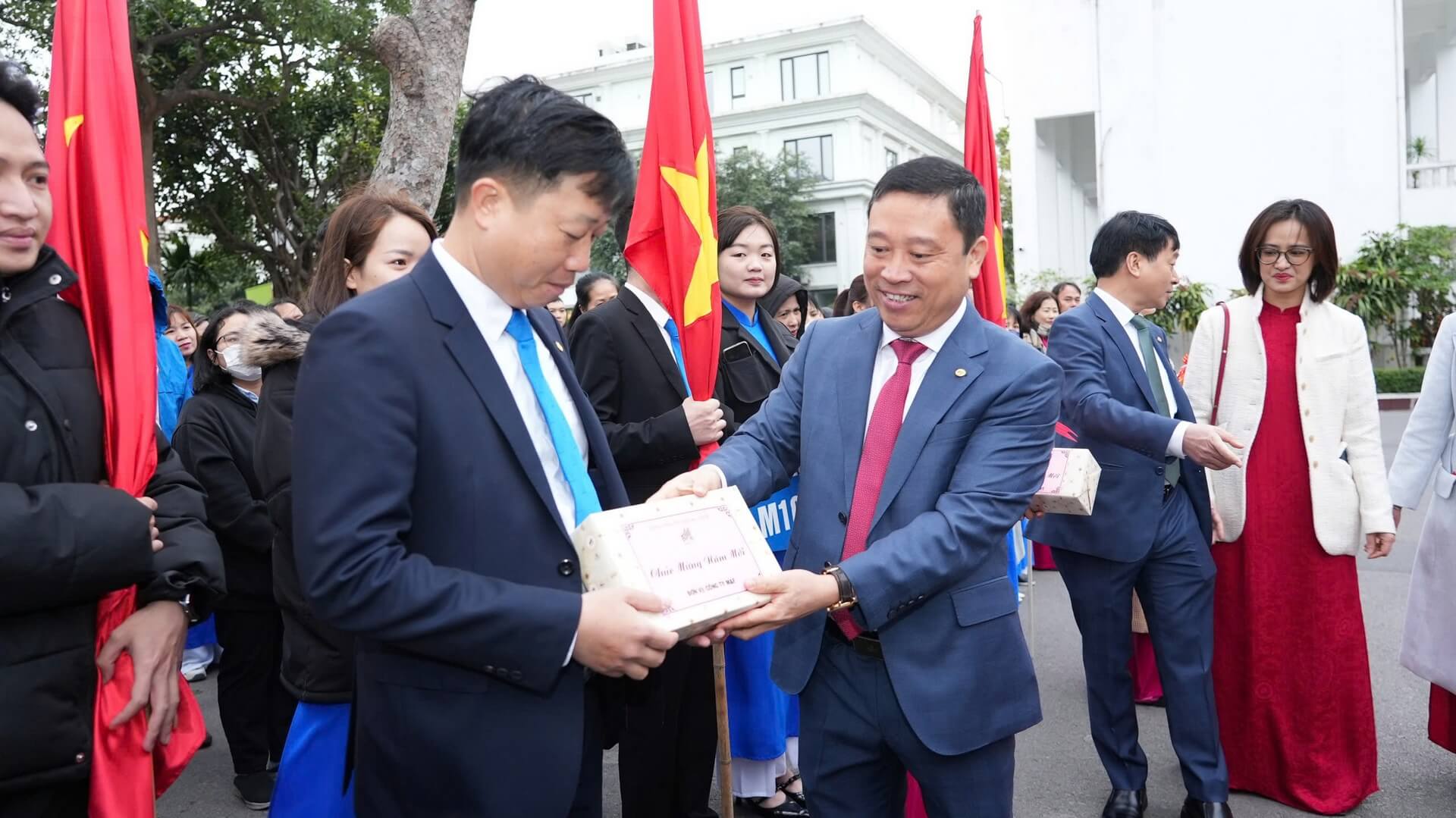 MỪNG ĐẢNG – MỪNG XUÂN ẤT TỴ 2025 TẠI TCT MAY 10