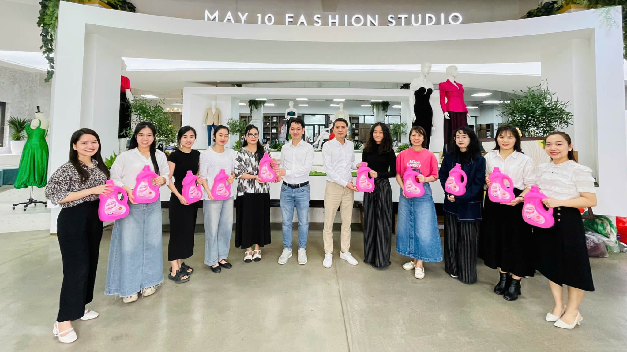 Chào mừng ngày Quốc tế phụ nữ 8/3!