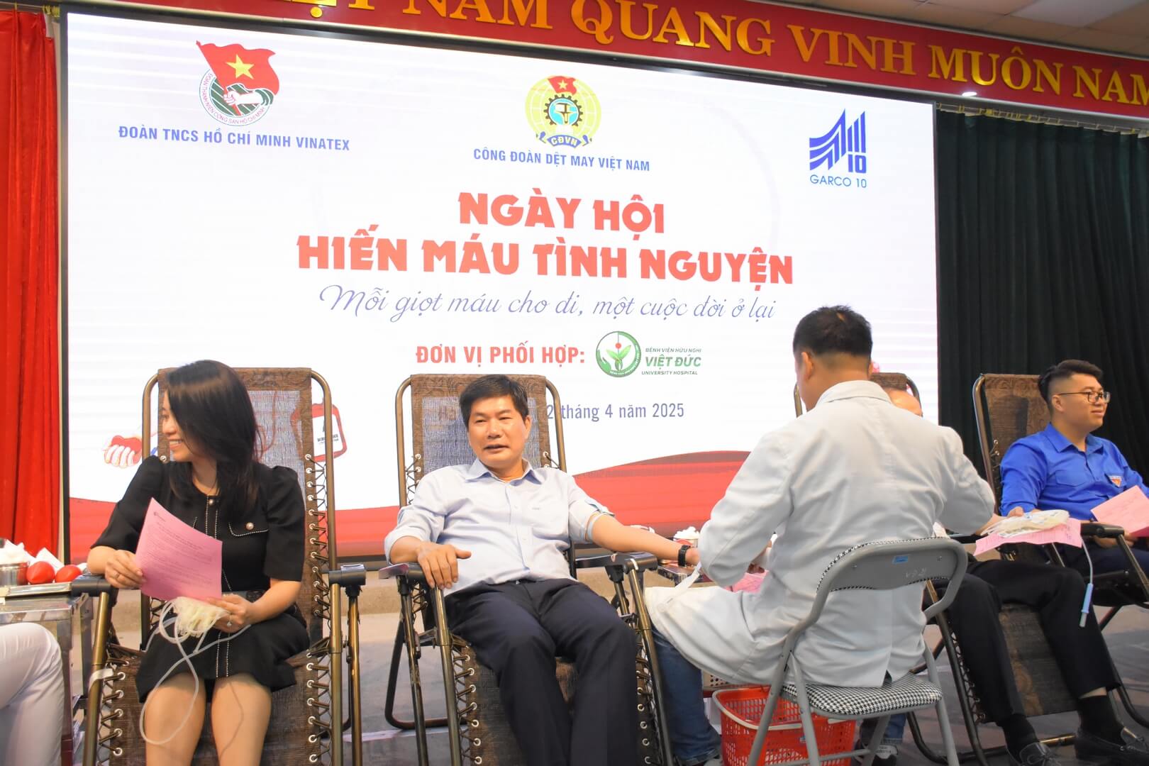Ngày hội hiến máu tình nguyện