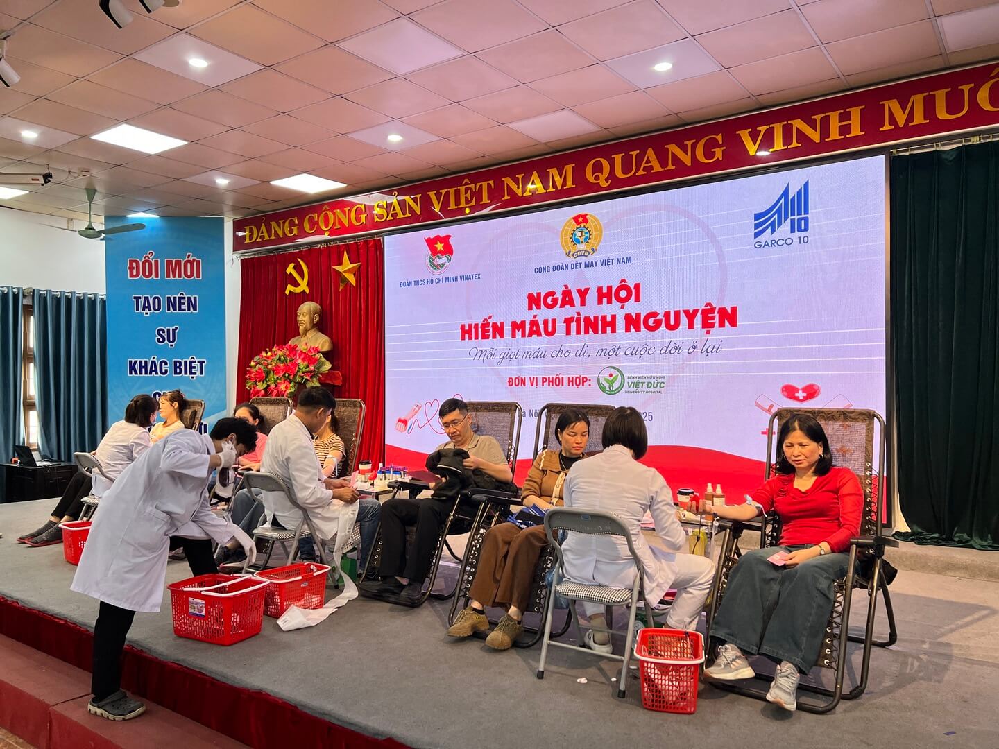 Ngày hội hiến máu tình nguyện