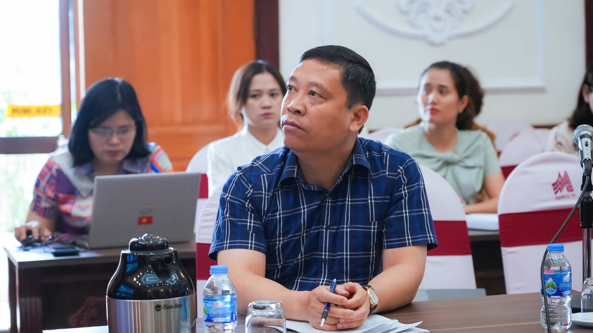 Đảng ủy Tổng Công ty May 10 tiếp sóng Hội nghị toàn quốc quán triệt, triển khai thực hiện Nghị quyết Hội nghị Trung ương 1
