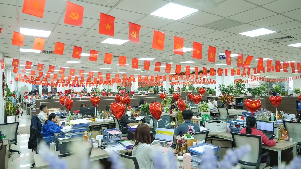 Hào khí Tháng Tư – 50 năm thống nhất đất nước và hành trình vươn tới tương lai