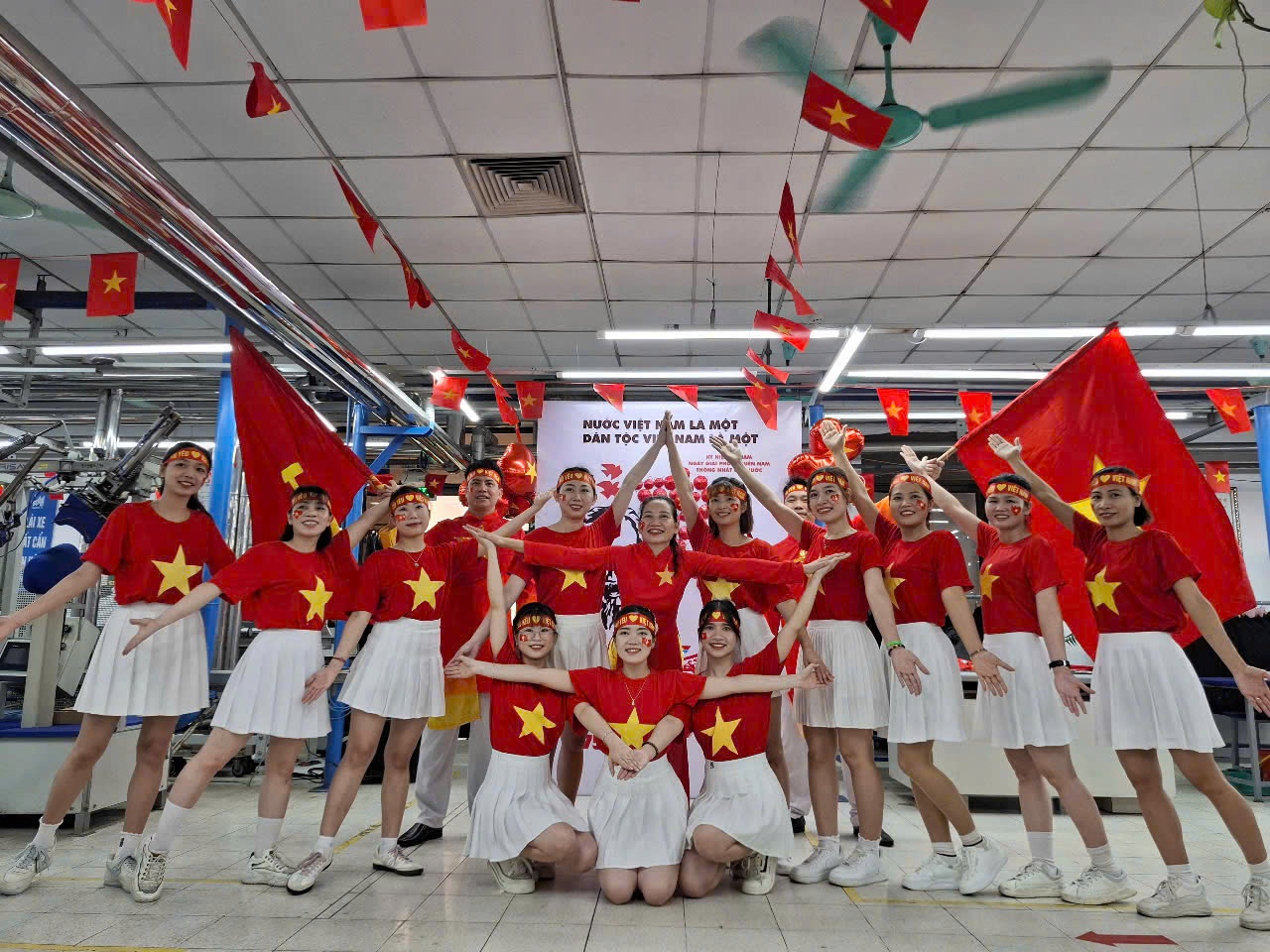 Hào khí Tháng Tư – 50 năm thống nhất đất nước và hành trình vươn tới tương lai