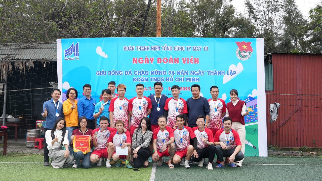 Giải bóng đá mini tranh cúp May 10 lần thứ VIII năm 2025 – Rực lửa & hấp dẫn!