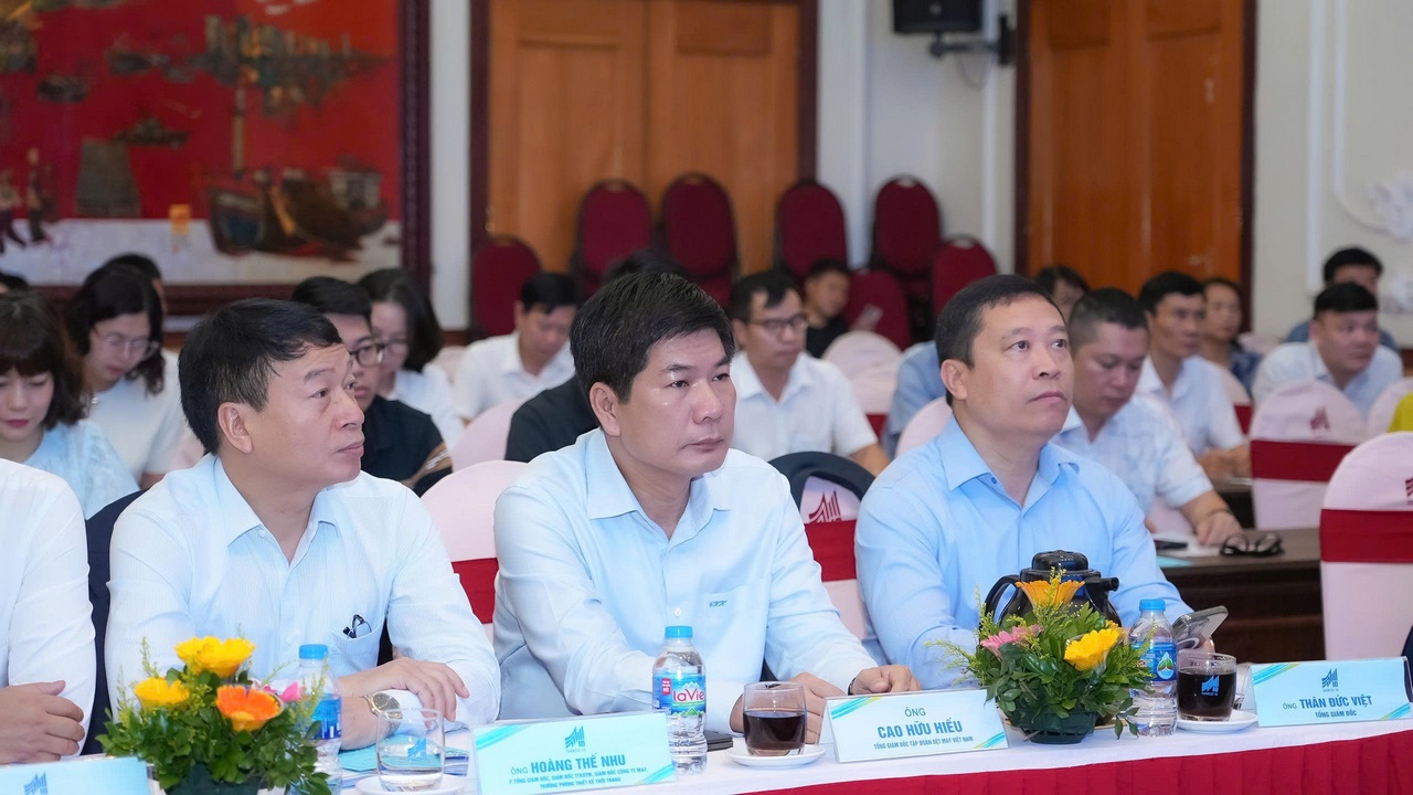 May 10 tổ chức thành công Đại hội đồng cổ đông nhiệm kỳ 2025–2030