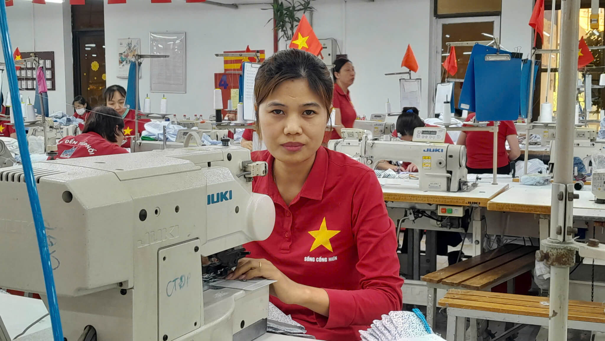 Tấm gương công nhân yêu nghề, mến nghiệp
