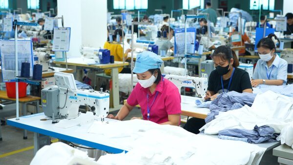 Cảm nhận của người lao động May Thái Hà khi làm việc tại Nhà máy Xanh hiện đại