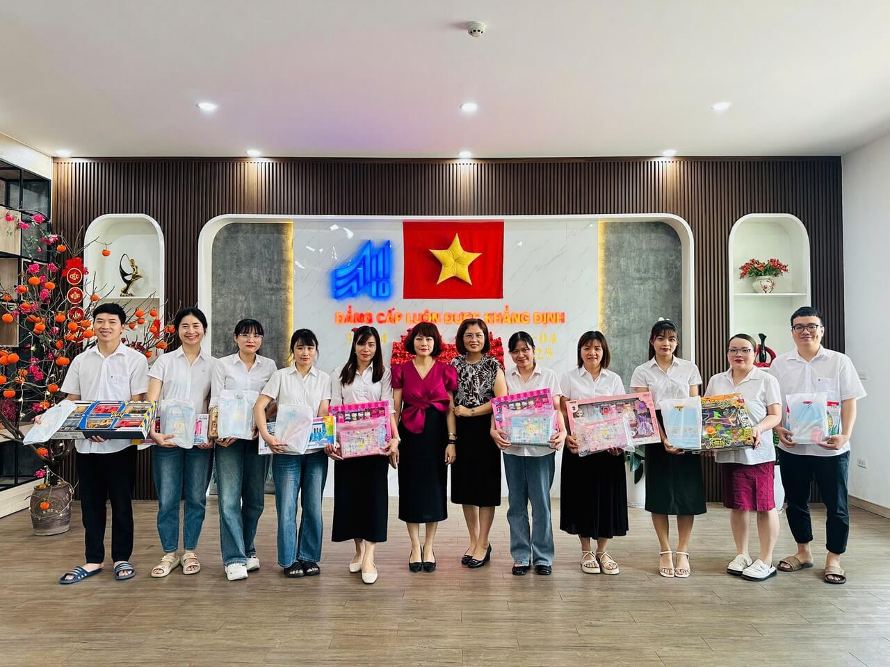 May 10 chăm lo Tết Thiếu nhi 1/6 cho con em CBCNV