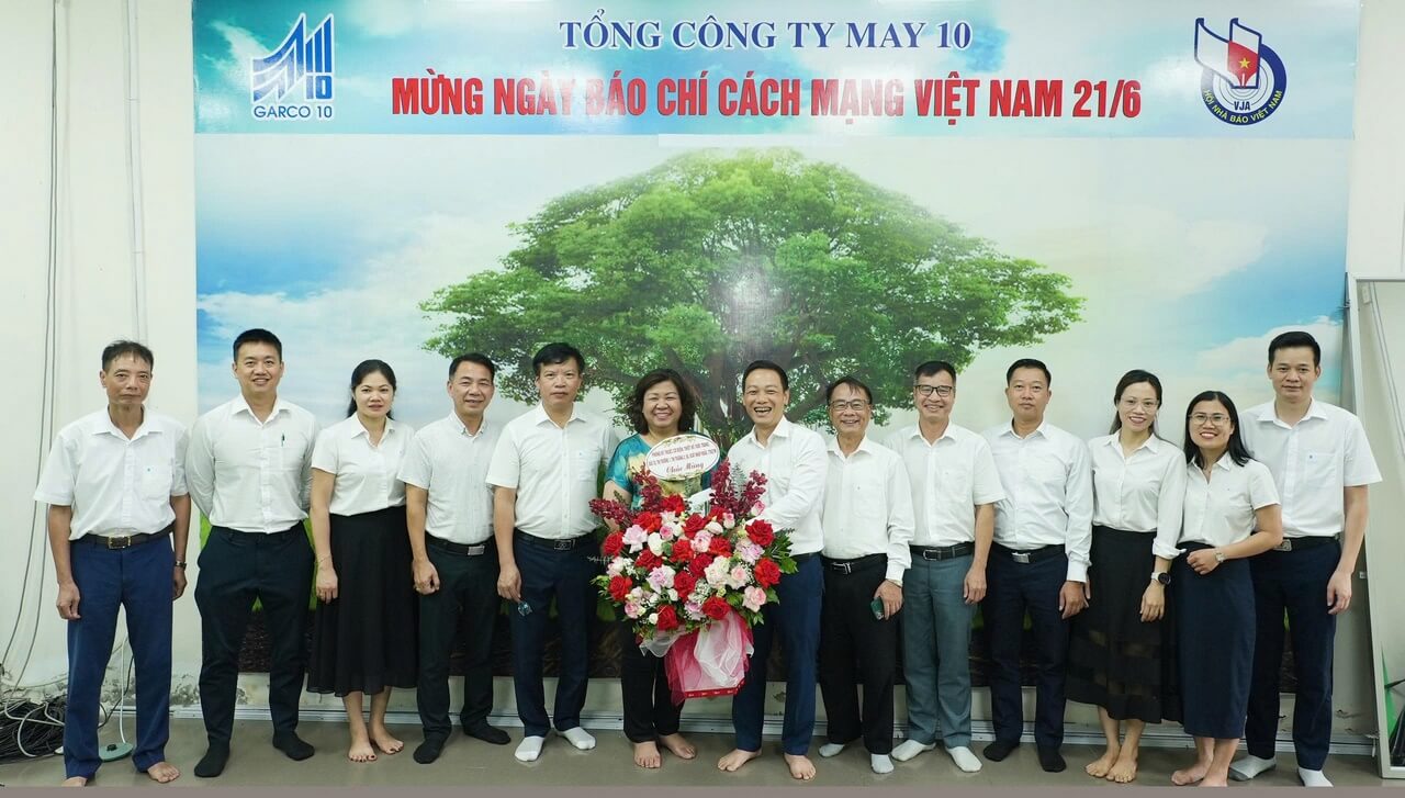 Tổng Công ty May 10 chúc mừng kỷ niệm 100 năm Ngày Báo chí Cách mạng Việt Nam