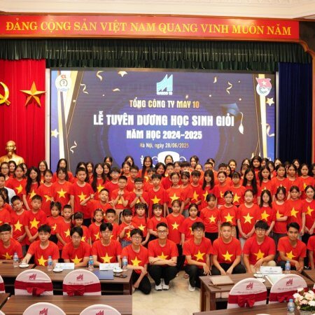 May 10 tổ chức lễ tuyên dương học sinh giỏi năm học 2024-2025