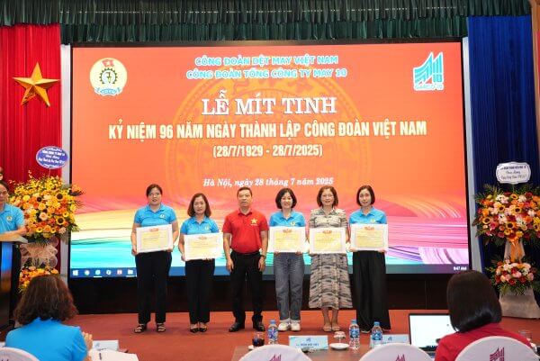 Công đoàn May 10 sơ kết hoạt động Công đoàn 6 tháng đầu năm 2025