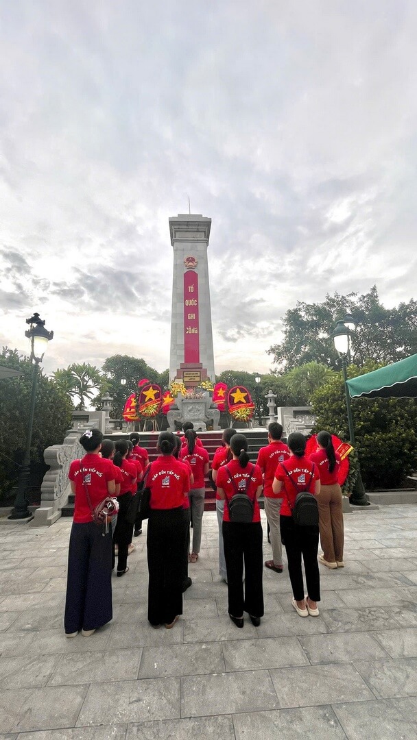 TCT May 10 tri ân thế hệ tiền nhân qua các hoạt động đền ơn đáp nghĩa