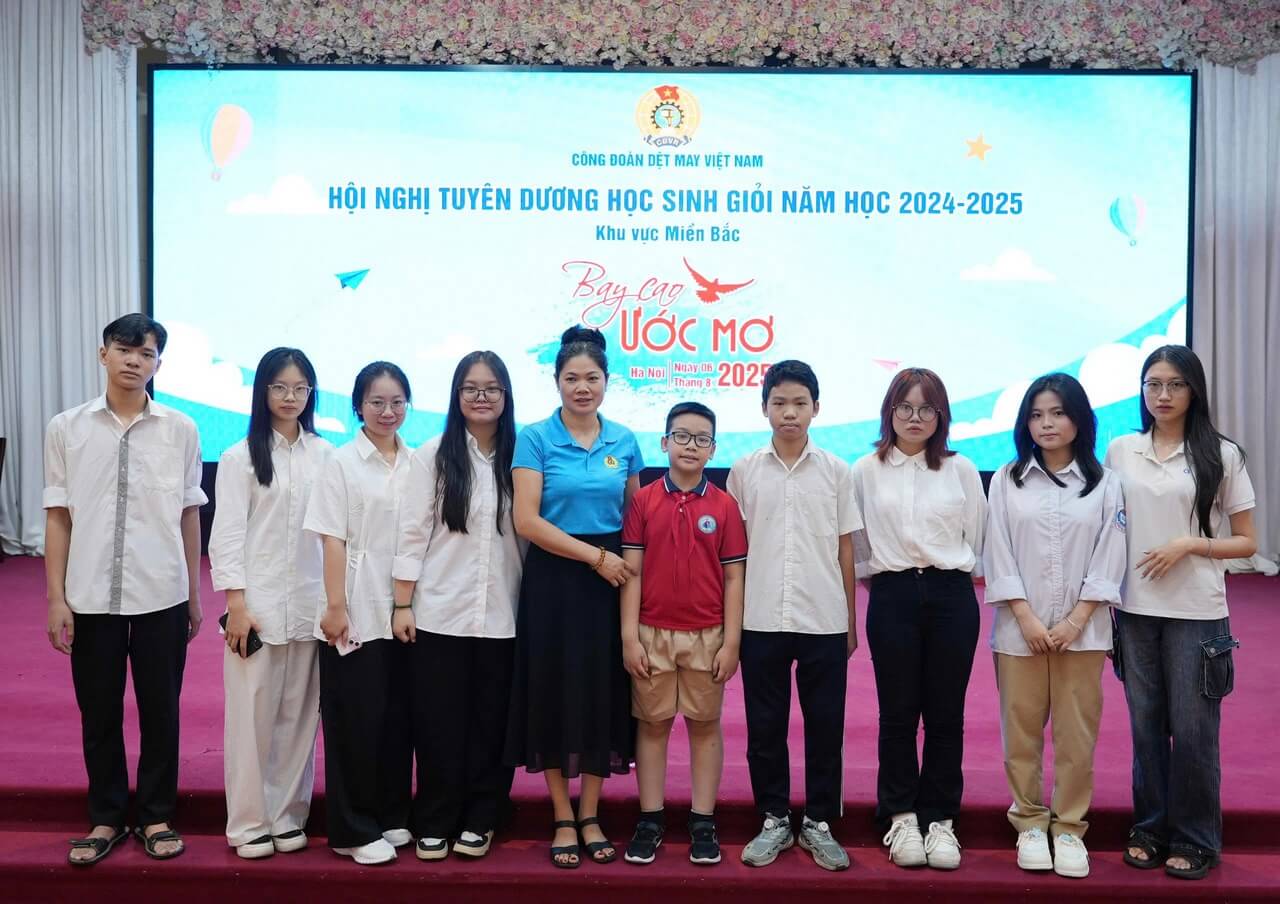 Quan tâm chăm lo thế hệ trẻ – chắp cánh ước mơ cho con em người lao động