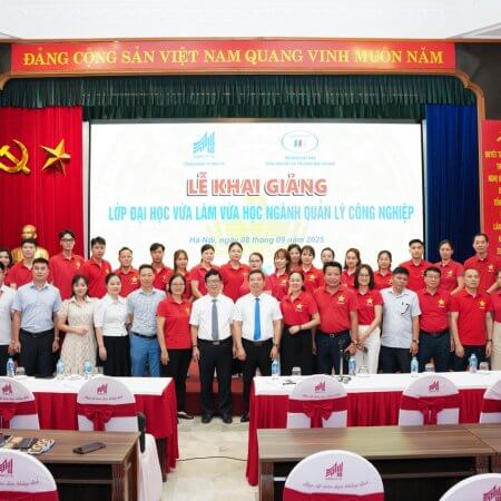 May 10 khai giảng lớp Đại học Quản lý công nghiệp Bước đi chiến lược phát triển nguồn nhân lực kế cận