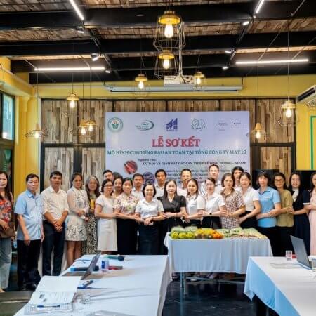 Sơ kết mô hình cung ứng rau an toàn tại TCT May 10