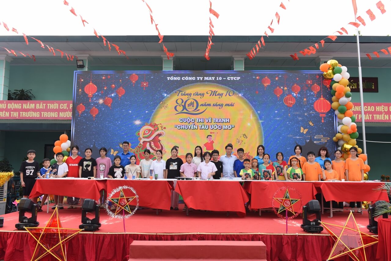 May 10 trăng vàng 80 năm – Dệt ước mơ tuổi thơ