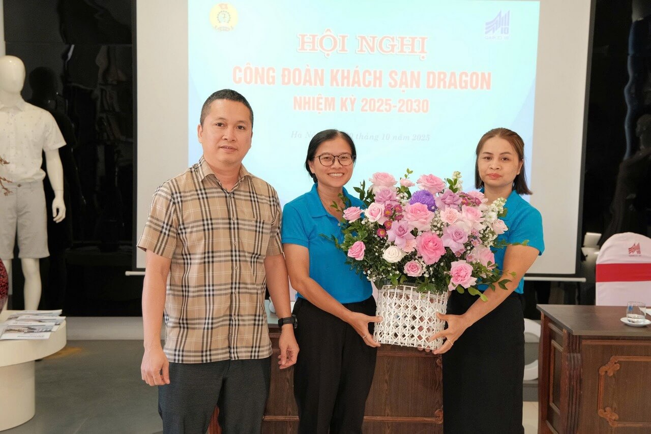 MAY 10: SỨC SỐNG DÂN CHỦ TRƯỚC THỀM ĐẠI HỘI LỚN (Toàn hệ thống Công đoàn May 10 hoàn tất Đại hội cấp đơn vị, giai đoạn 2025 – 2030)