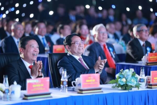 Kỷ niệm 80 năm thành lập May 10 (1946-2026) và đón nhận Huân chương Lao động hạng Nhất