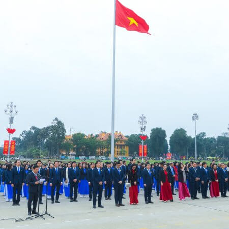 Tổng Công ty May 10 – Tự hào truyền thống Báo công dâng Bác