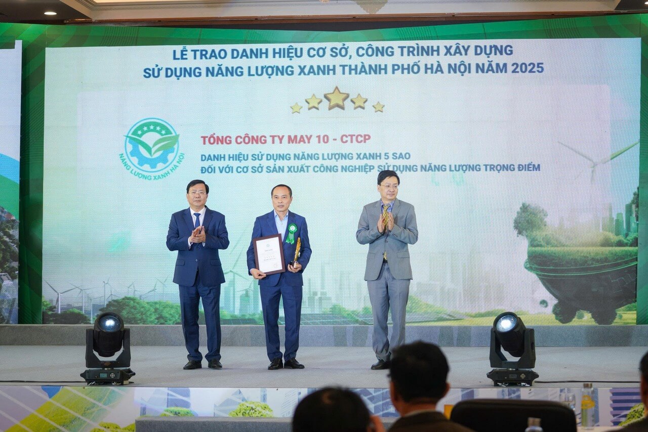 Dấu ấn May 10 tại Lễ vinh danh Cơ sở Năng lượng xanh 2025