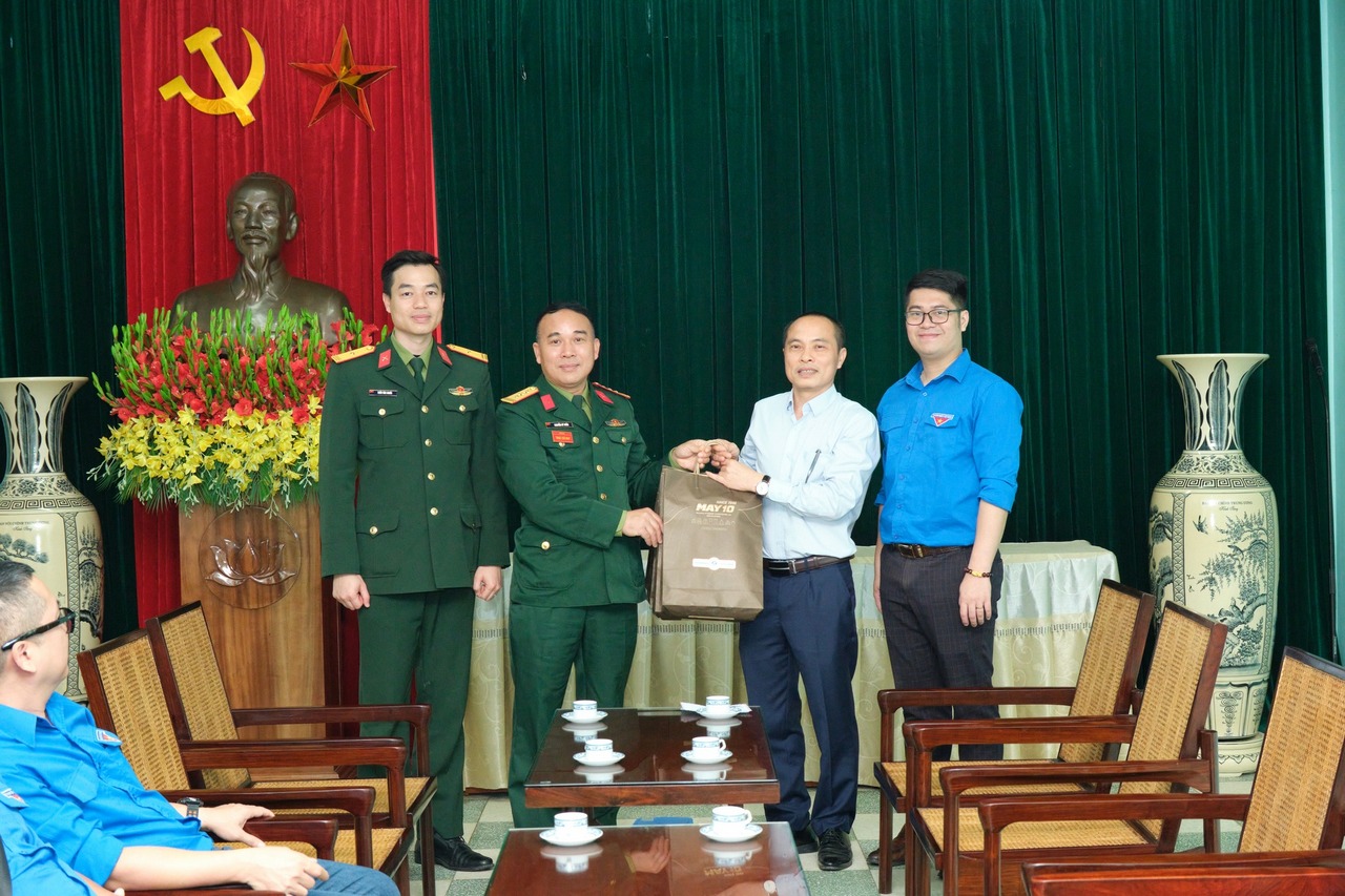 HÀNH TRÌNH VỀ NGUỒN – LAN TỎA TRUYỀN THỐNG, KHƠI DẬY KHÁT VỌNG CỐNG HIẾN CỦA TUỔI TRẺ MAY 10