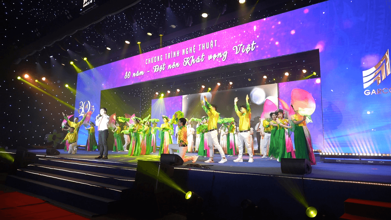 CHƯƠNG TRÌNH NGHỆ THUẬT ĐẶC BIỆT “MAY 10 – 80 NĂM DỆT NÊN KHÁT VỌNG VIỆT”