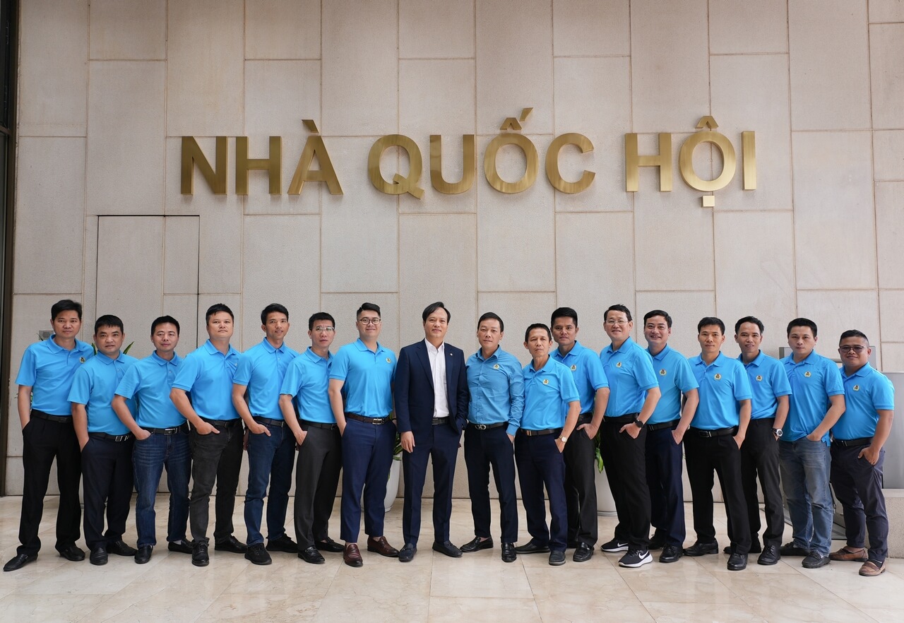 CHƯƠNG TRÌNH THAM QUAN HỌC TẬP CHÍNH TRỊ, GIÁO DỤC TRUYỀN THỐNG CHO CÁN BỘ CÔNG ĐOÀN MAY 10