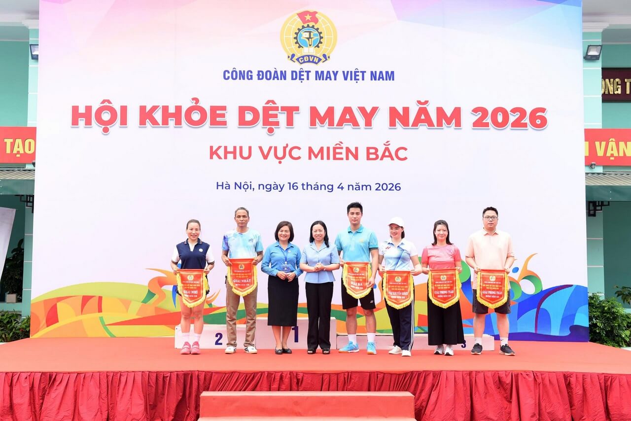 May 10 tỏa sáng tại Hội khỏe Dệt May 2026